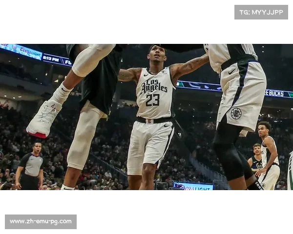 阿德托昆博场均33.8分领跑得分榜，约基奇11.9助领跑助攻榜